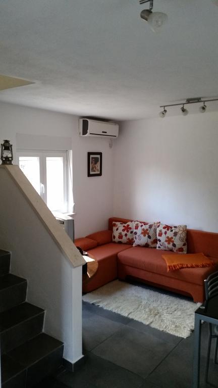 סומרטין Holiday Home White House מראה חיצוני תמונה
